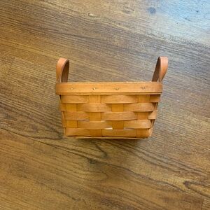 Longaberger Handwoven Tea Basket with Leather Handles Tan Basket 1997 Vintage